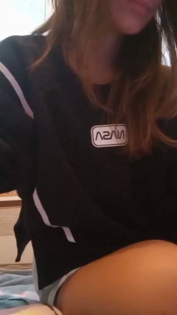 ___Yasmin  18-10-2021